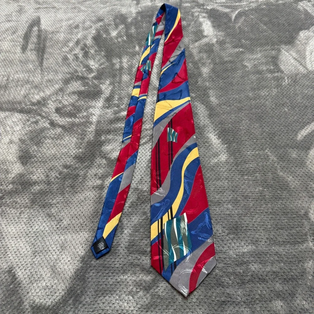 Ketch Classics necktie striking grey